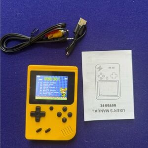 Retro 500 in 1 Handheld Game Console - Yellow